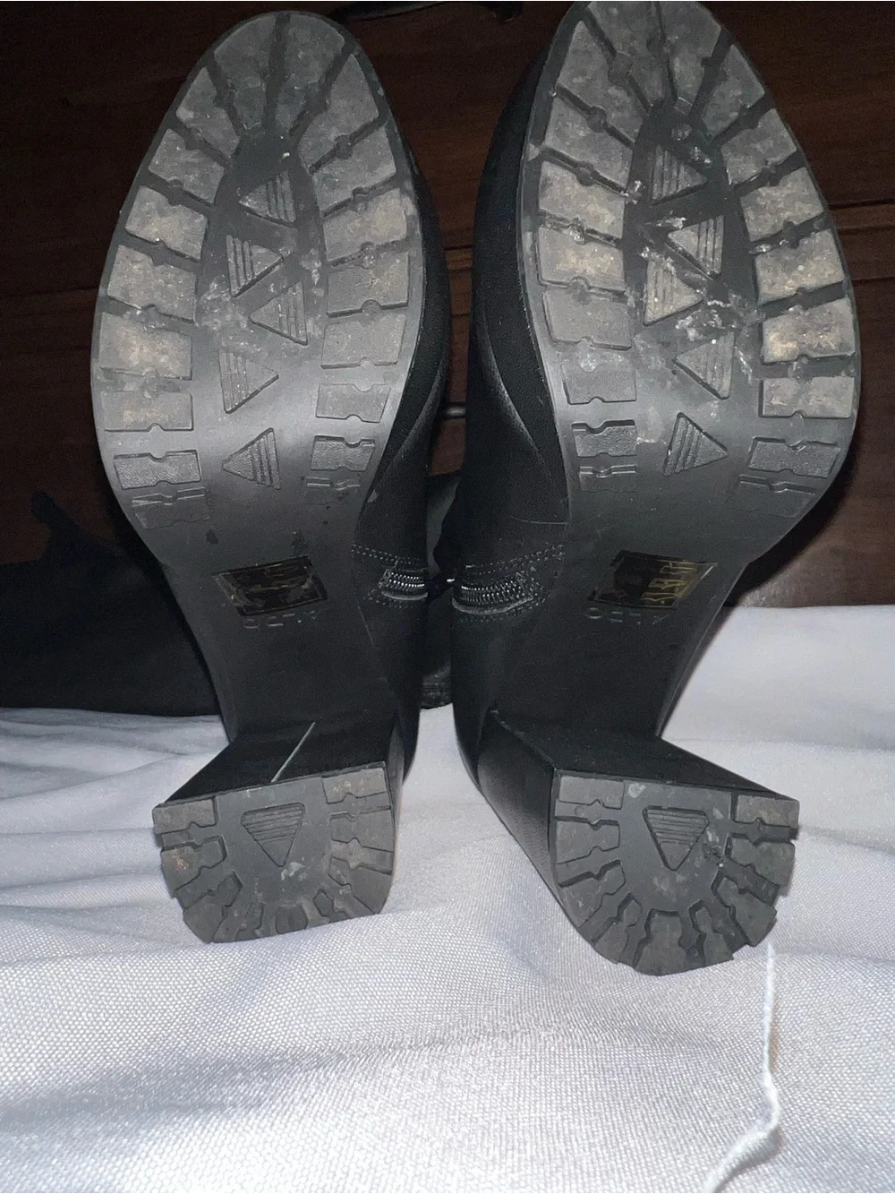 Aldo tall over